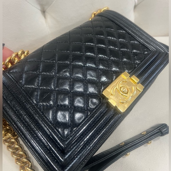 Chanel Quilted Calfskin Medium Flap Boy Bag - Picture 3 of 10